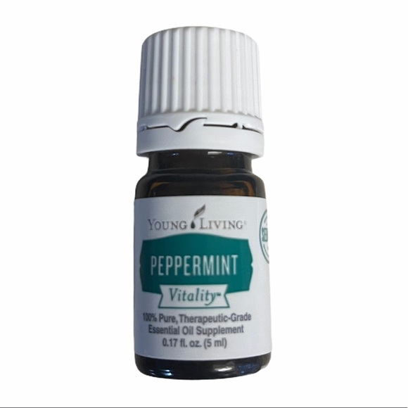 🌸 Young living peppermint vitality oil •BRANDNEW•
